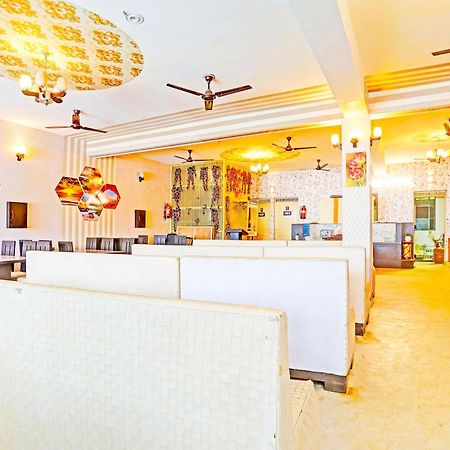 Spot On Meal Tree Hotel Ghaziabad Ngoại thất bức ảnh