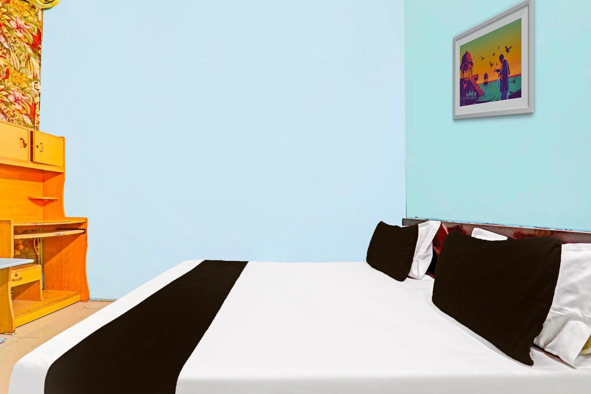 Spot On Meal Tree Hotel Ghaziabad Ngoại thất bức ảnh